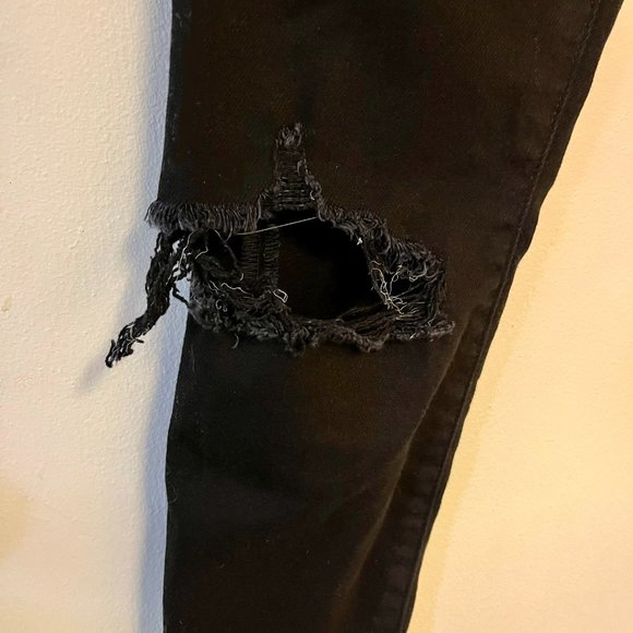 LEVI'S Black, Wedgie Fit Skinny Jeans | Size 28 - Picture 4 of 4